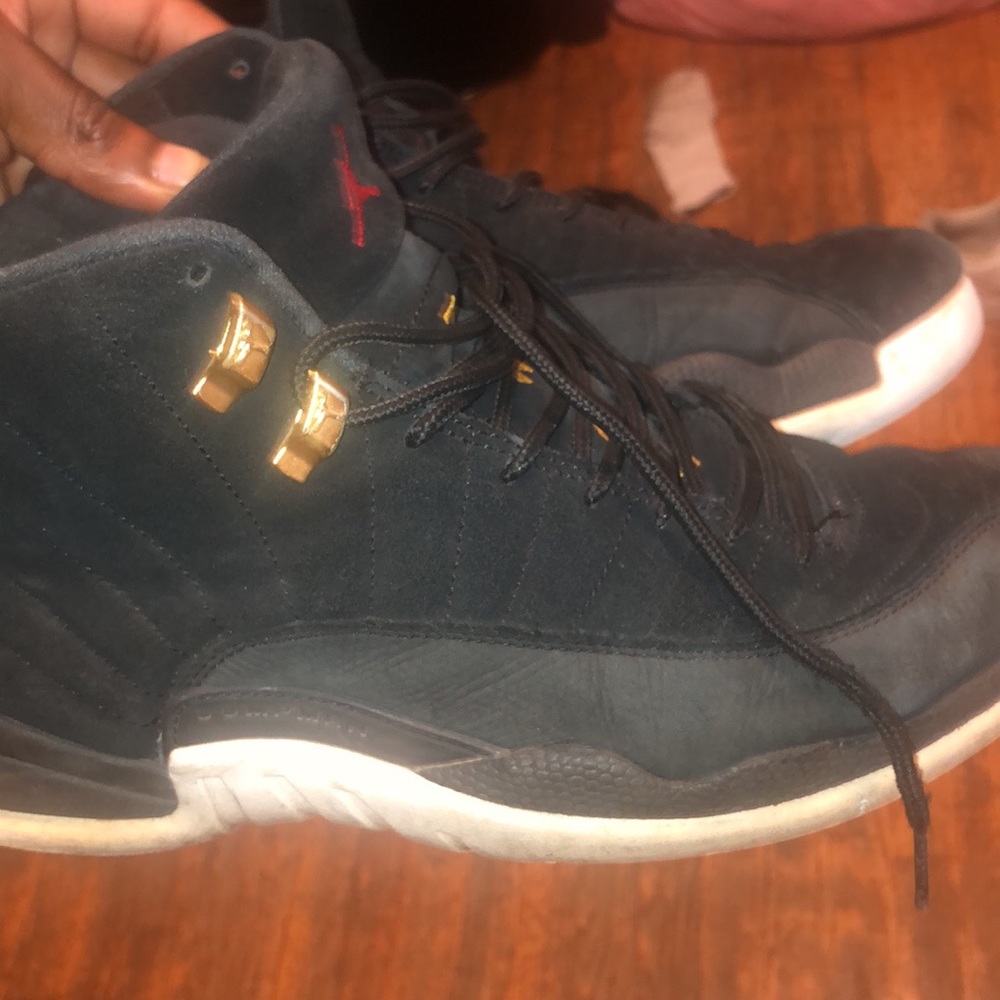 Jordan retro 12s